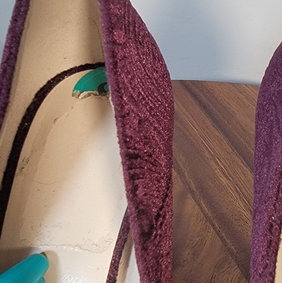 Nine West Jayvee Burgundy Velvet Floral Embossed Block Heels Size 8 - Picture 9 of 17